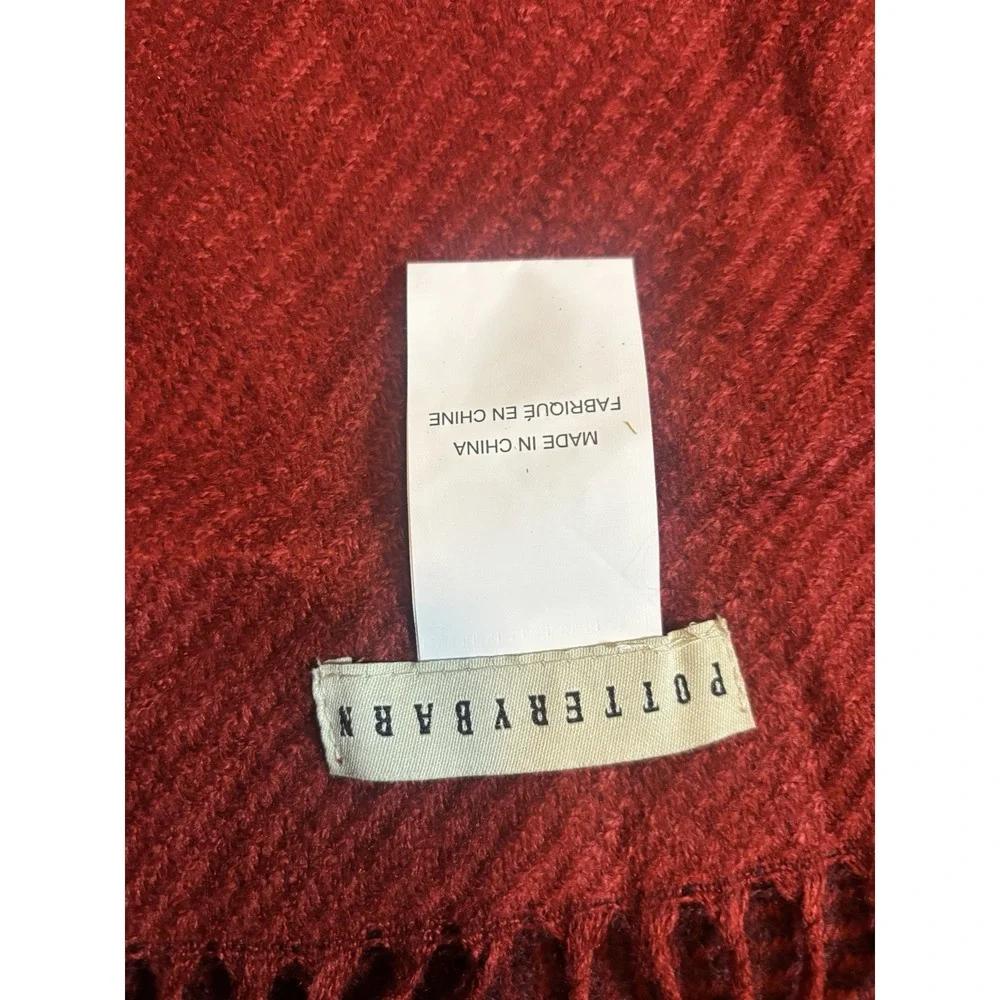 Pottery Barn‎ Herringbone Throw Blanket Butgundy 50 x 62 in Acrylic Fringe Soft